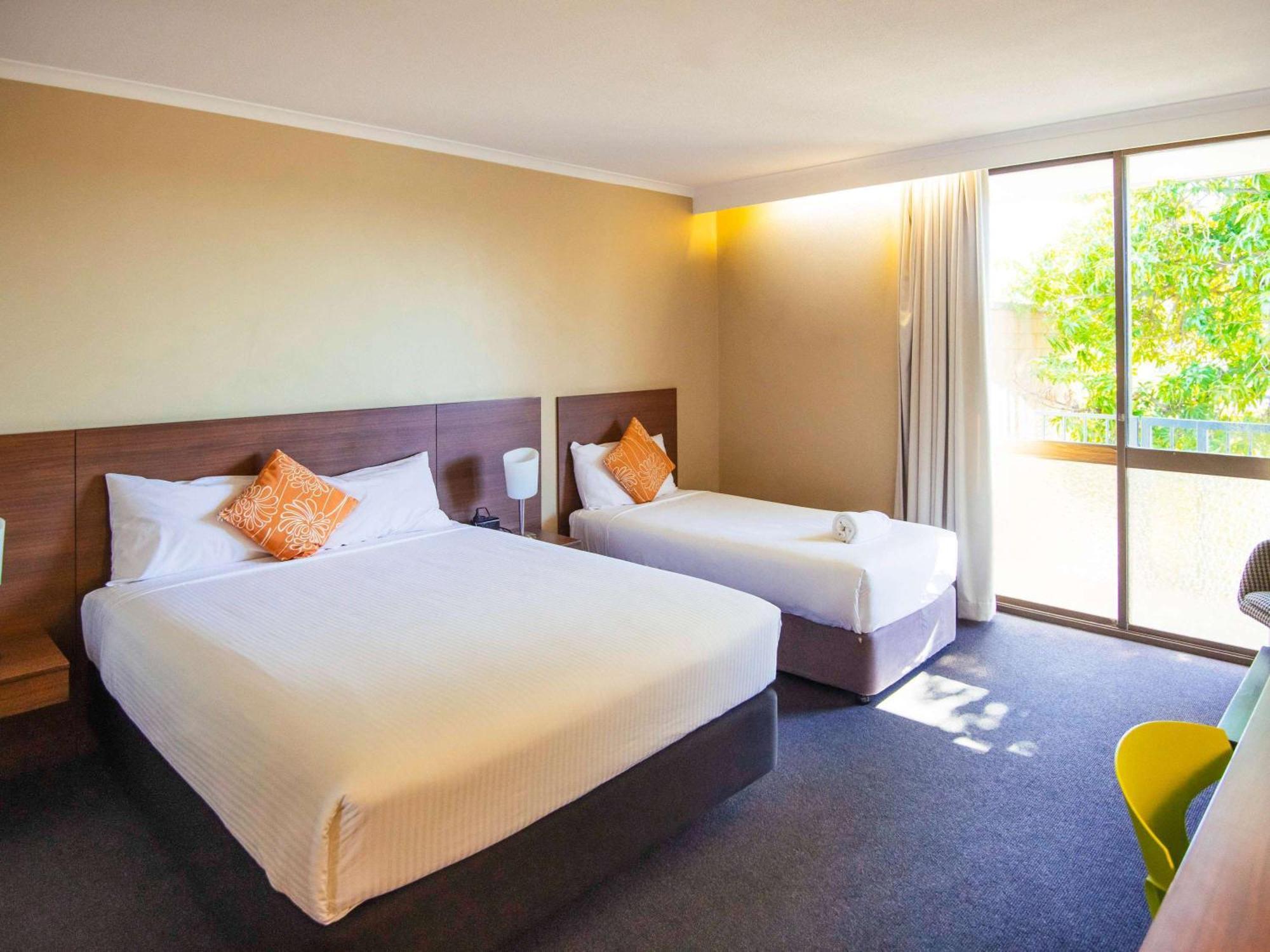 Ibis Styles Mt Isa Verona Маунт Айса Екстериор снимка